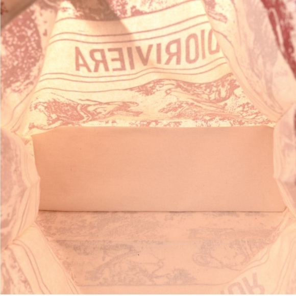 CHRISTIAN DIOR 
Straw Dioriviera Tote Red. Novelty bag/VIp Gift with purchase. - Picture 5 of 8